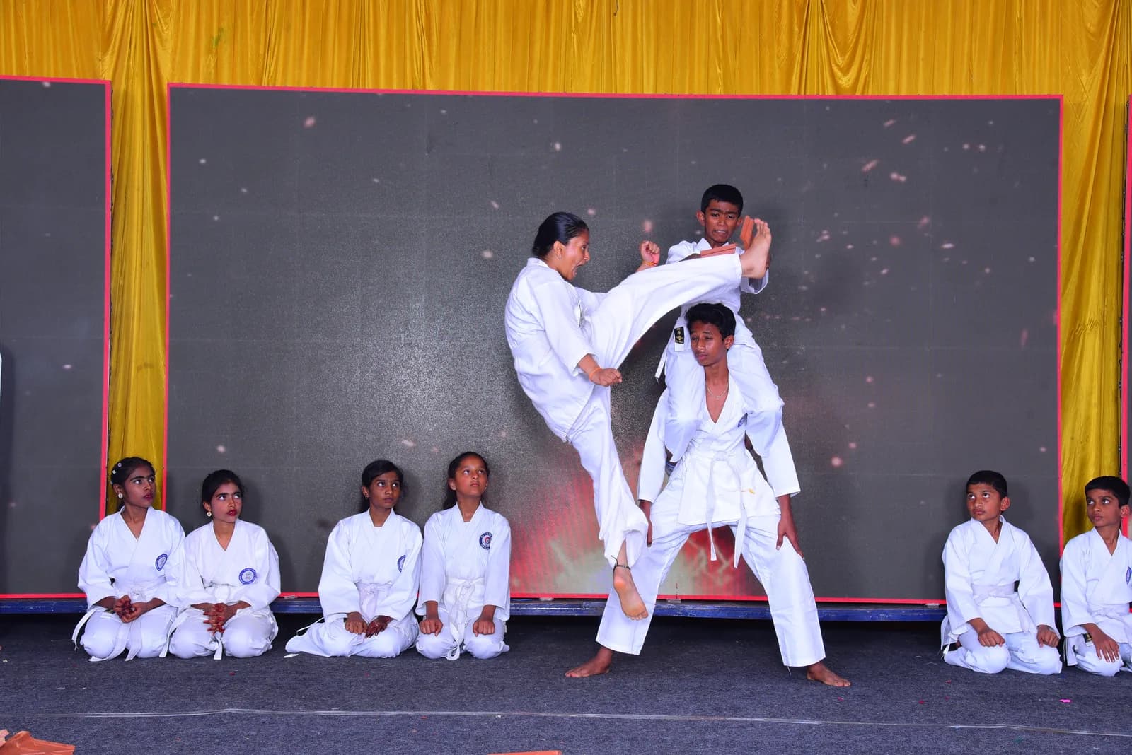 Cambridge English School - School Event 75