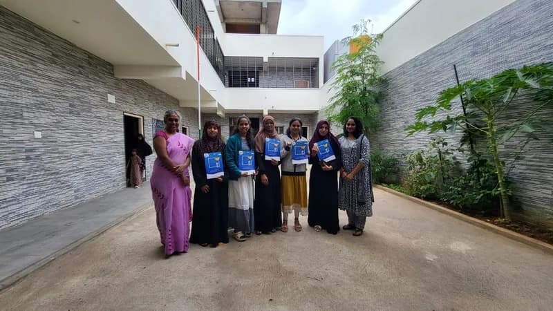 Cambridge English School - Campus Activity 17